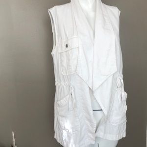 Sanctuary white pocketed vest